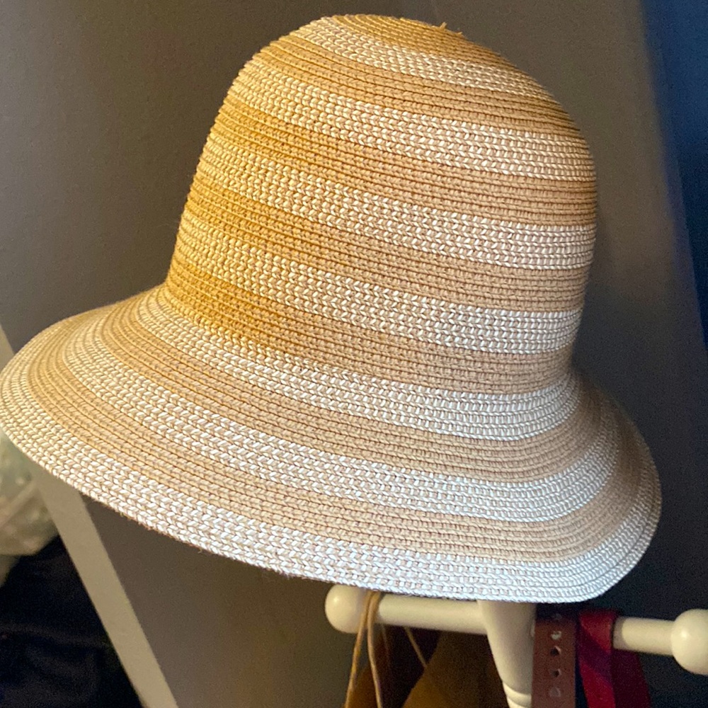Hats! 2 felt. 1 straw. Deal for all 3! Or will sell individually.